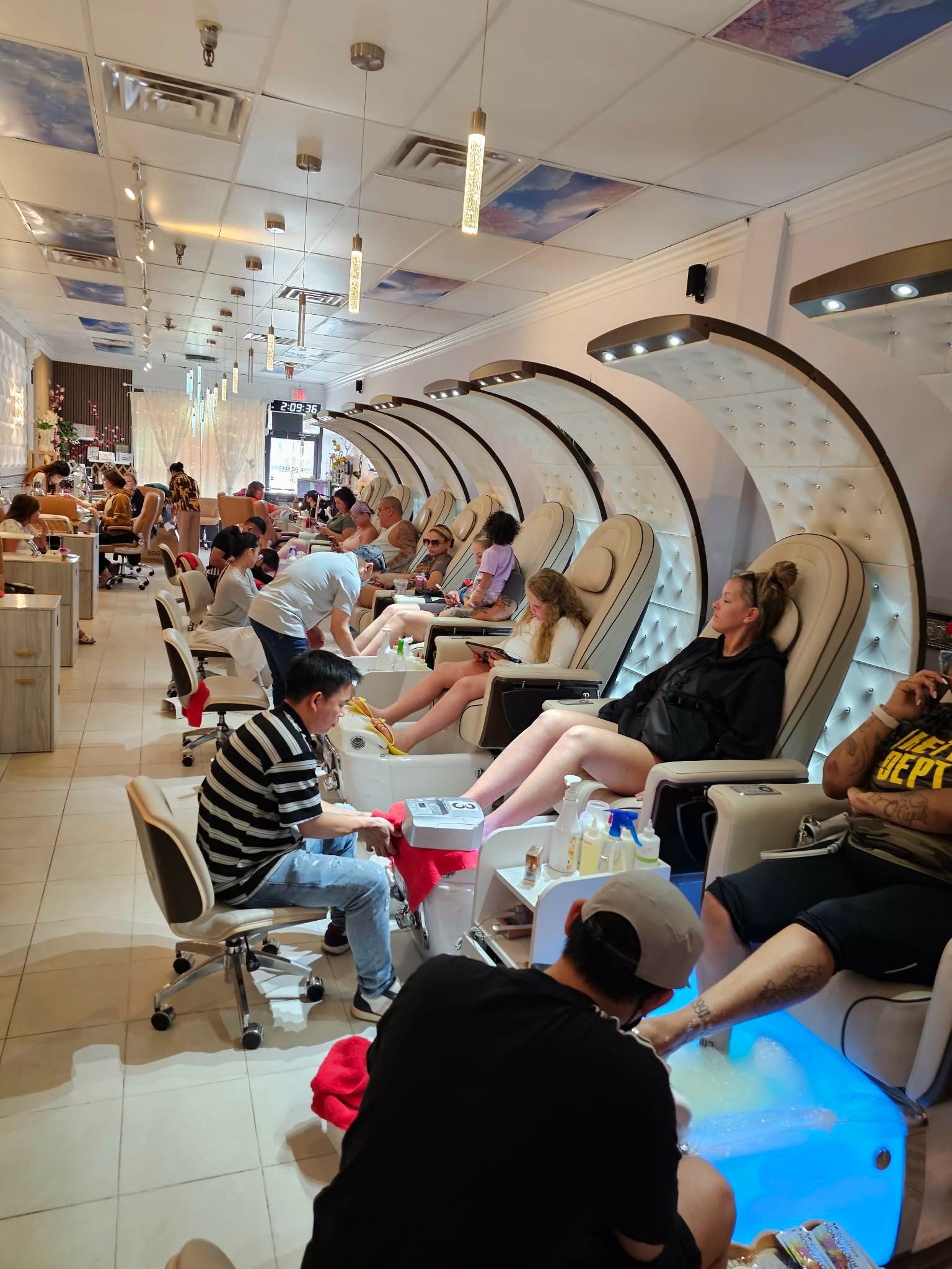 Inside Alexz Nails & Spa — photo 2